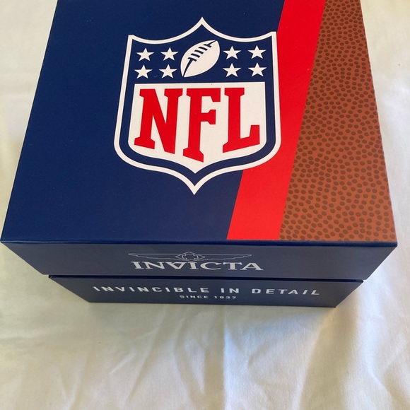 Invicta NFL Pittsburgh Steelers Ltd Edition Men's Watch Vintage Mascot (BLING) - Picture 4 of 5